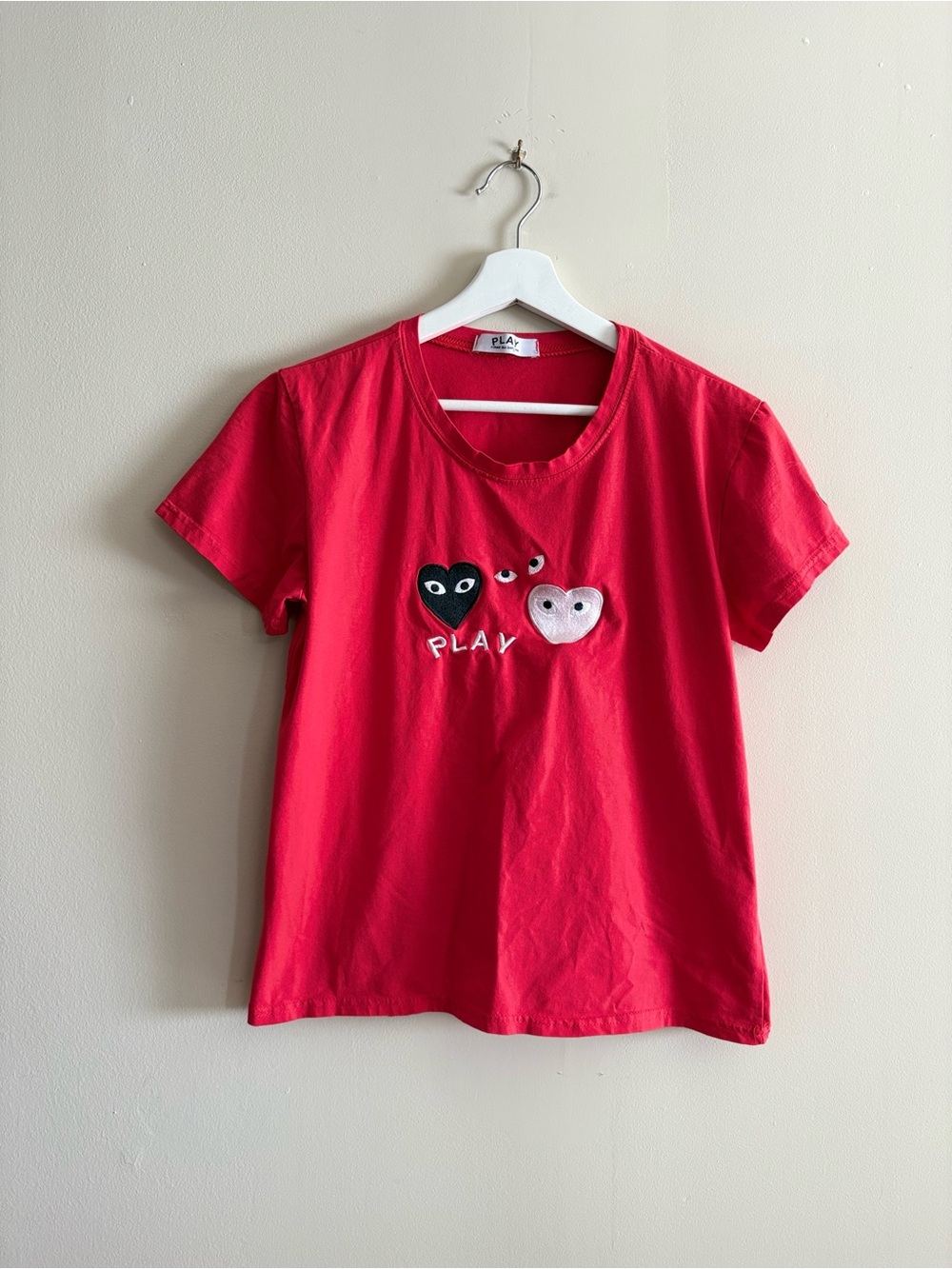 Play Comme des Garcons Tee Women M Red Heart Embroidered Logo Streetwear Cute